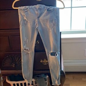 Light Wash Skinny Jean